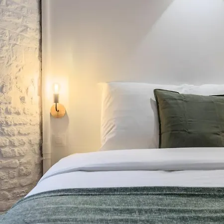 Daire Old - Lovely Typical ! *