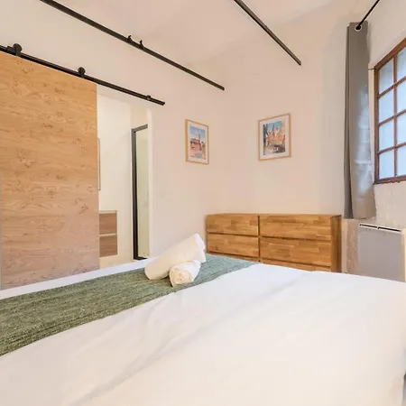 Old - Lovely Typical ! Лилль