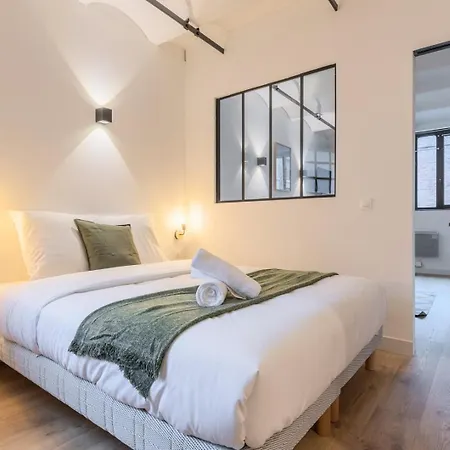 Old - Lovely Typical ! شقة ليل